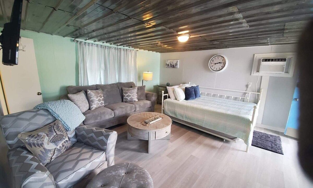 Photo of Livingroom in Muscle Shoals