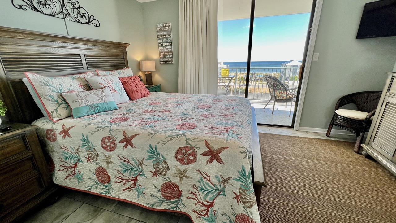 Photo of Bedroom in Gulf Shores