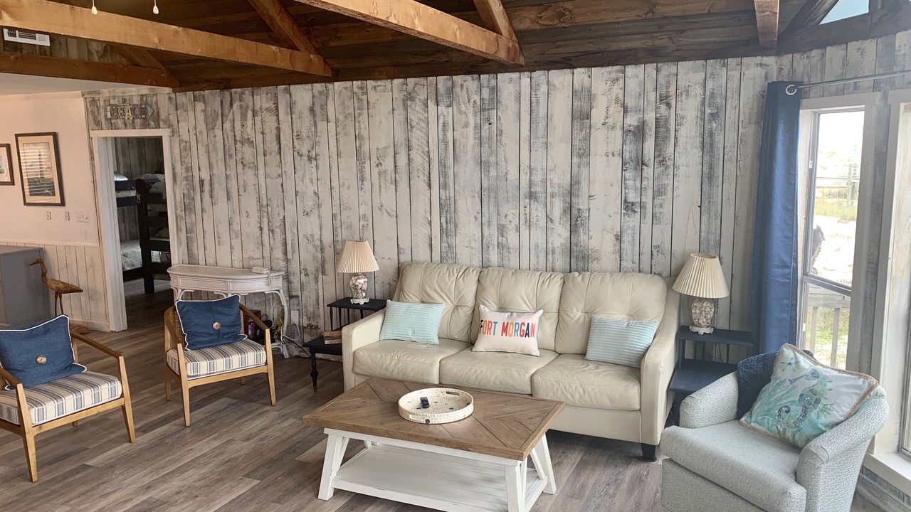 Photo of Livingroom in Surf Side Shores