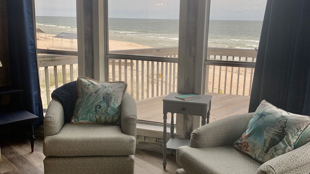 Photo of Livingroom in Surf Side Shores