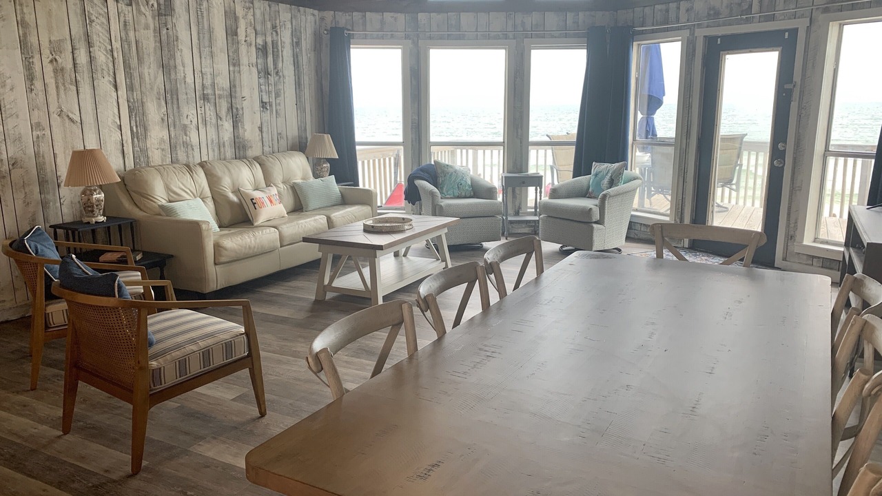 Photo of Livingroom in Surf Side Shores