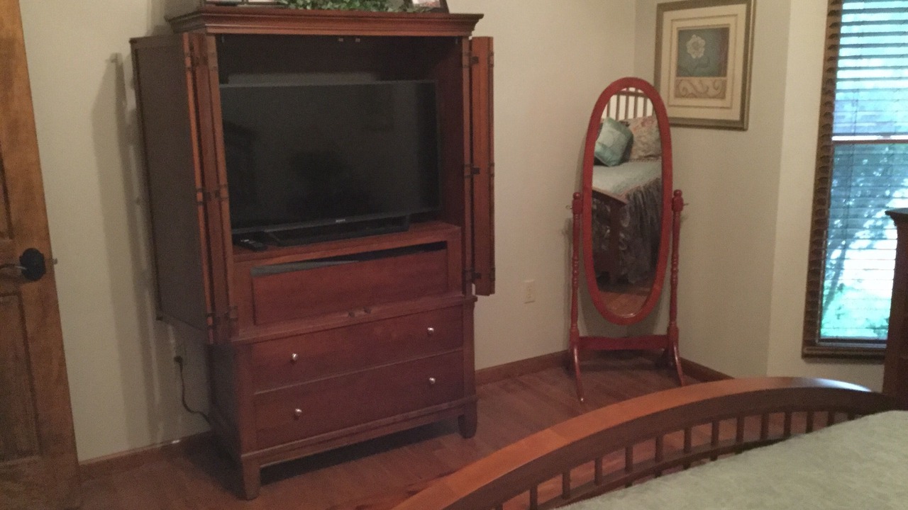 Photo of Bedroom in Guntersville