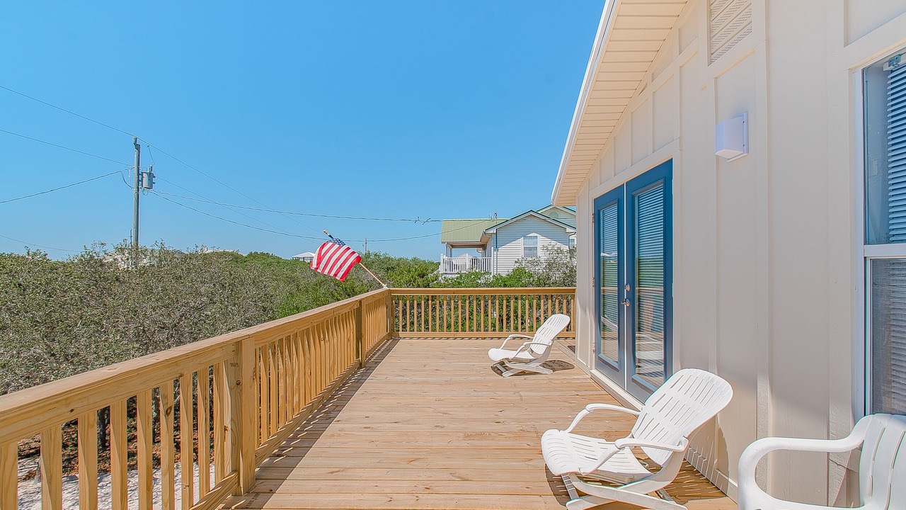 Photo of Patio Balcony in Surf Side Shores