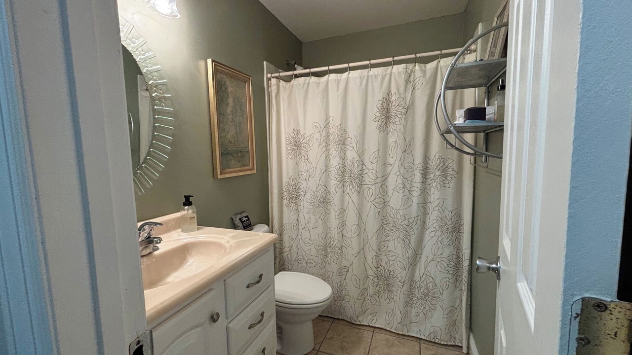 Photo of Bathroom in East Biloxi