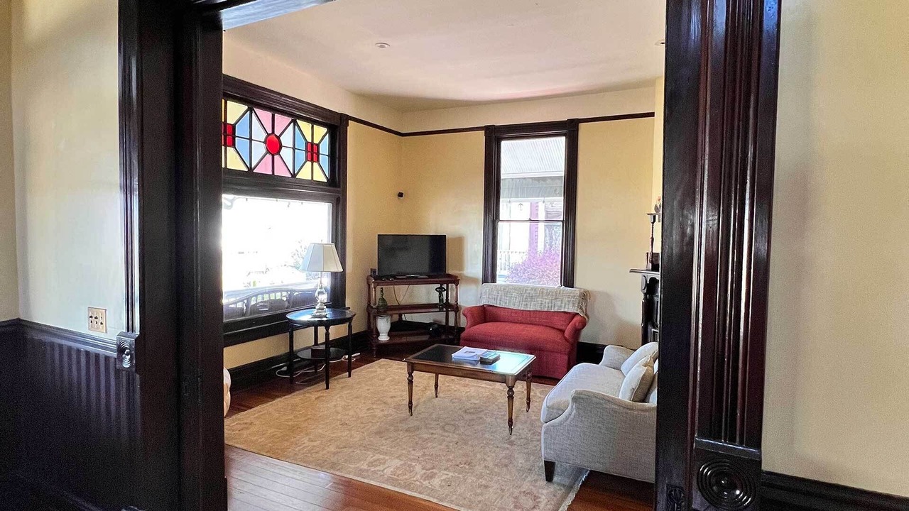 Photo of Livingroom in Anniston