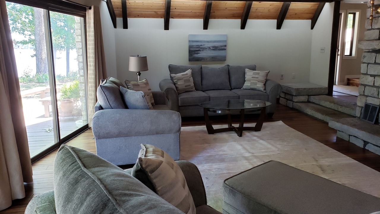 Photo of Livingroom in Deatsville