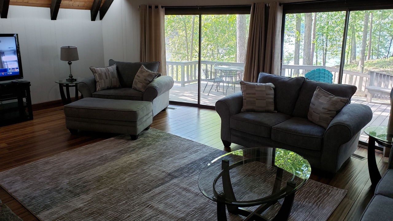 Photo of Livingroom in Deatsville