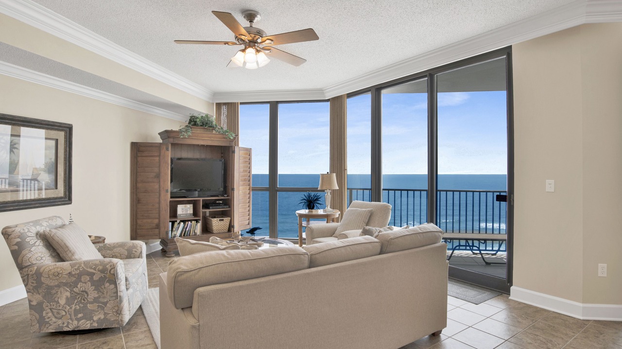 Photo of Livingroom in Orange Beach East