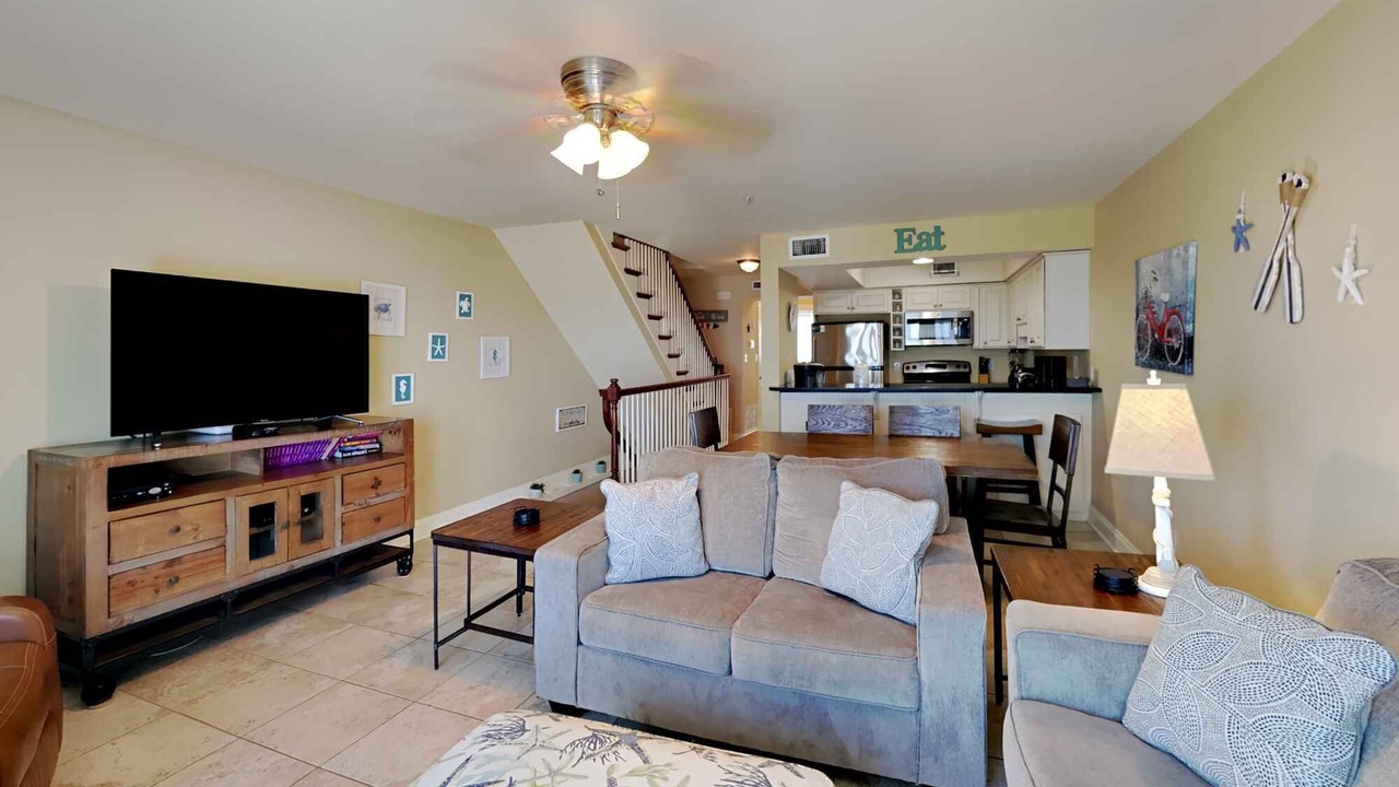 Photo of Livingroom in Ono Island