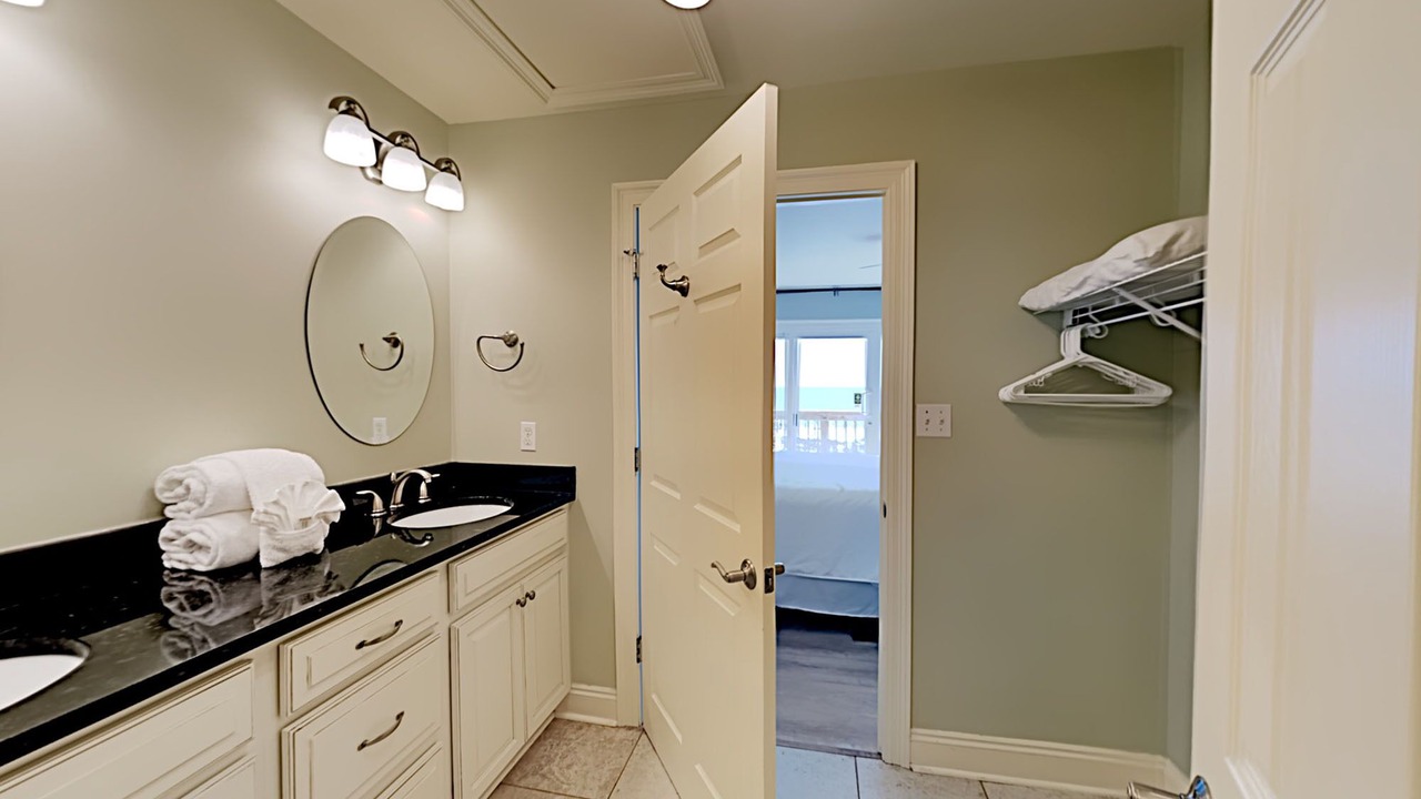 Photo of Bathroom in Ono Island