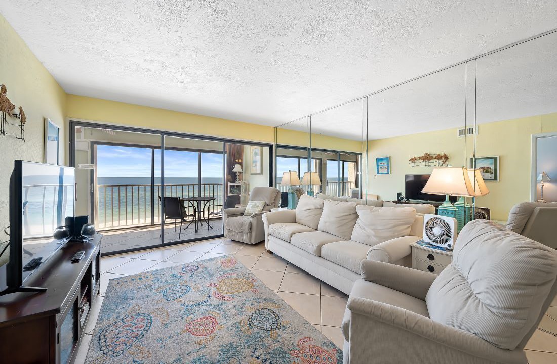Photo of Bedroom in Gulf Shores