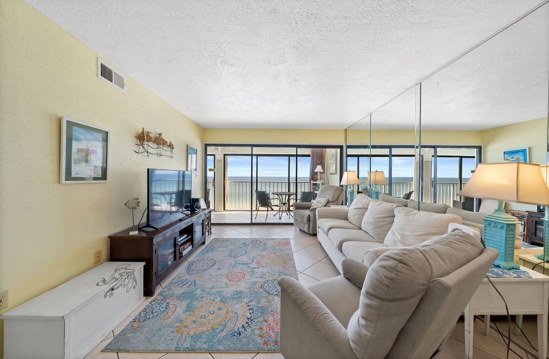 Photo of Bedroom in Gulf Shores