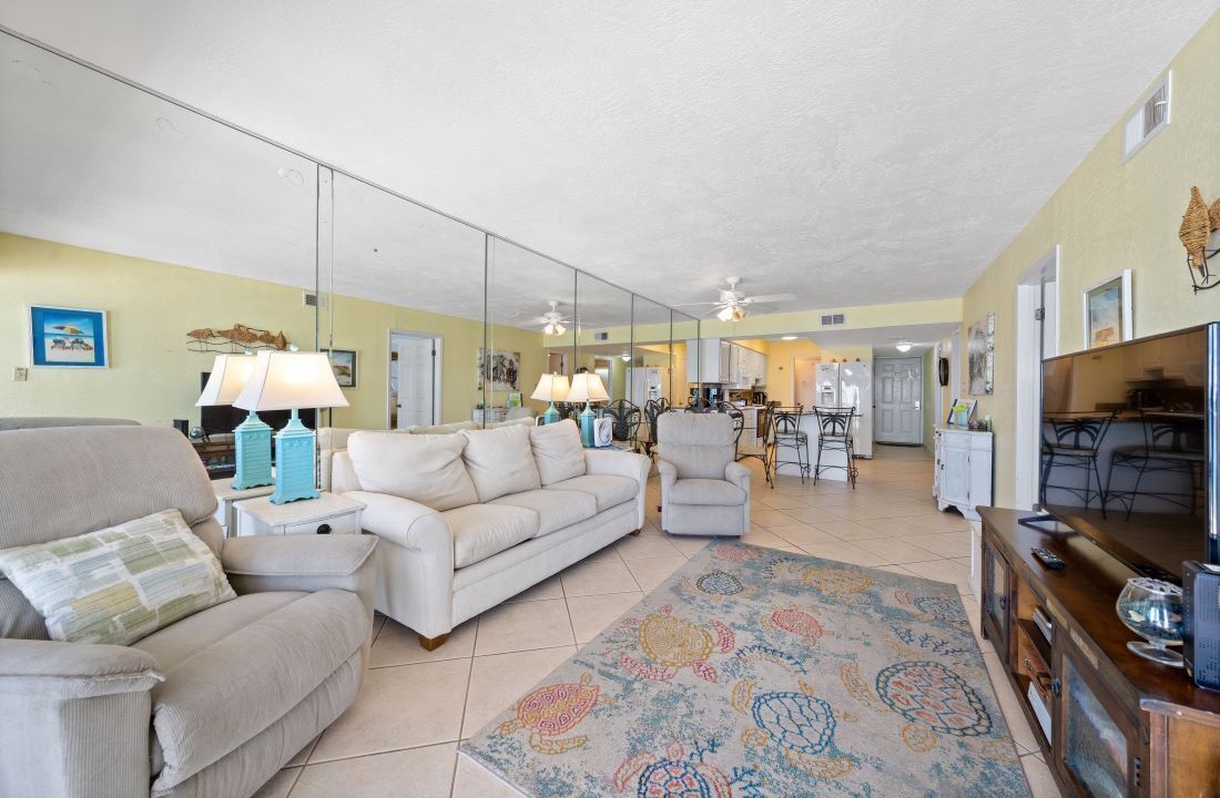 Photo of Bedroom in Gulf Shores