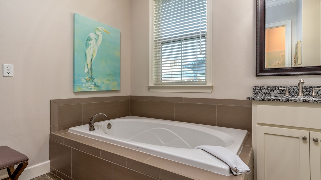 Photo of Bathroom in Audubon Place