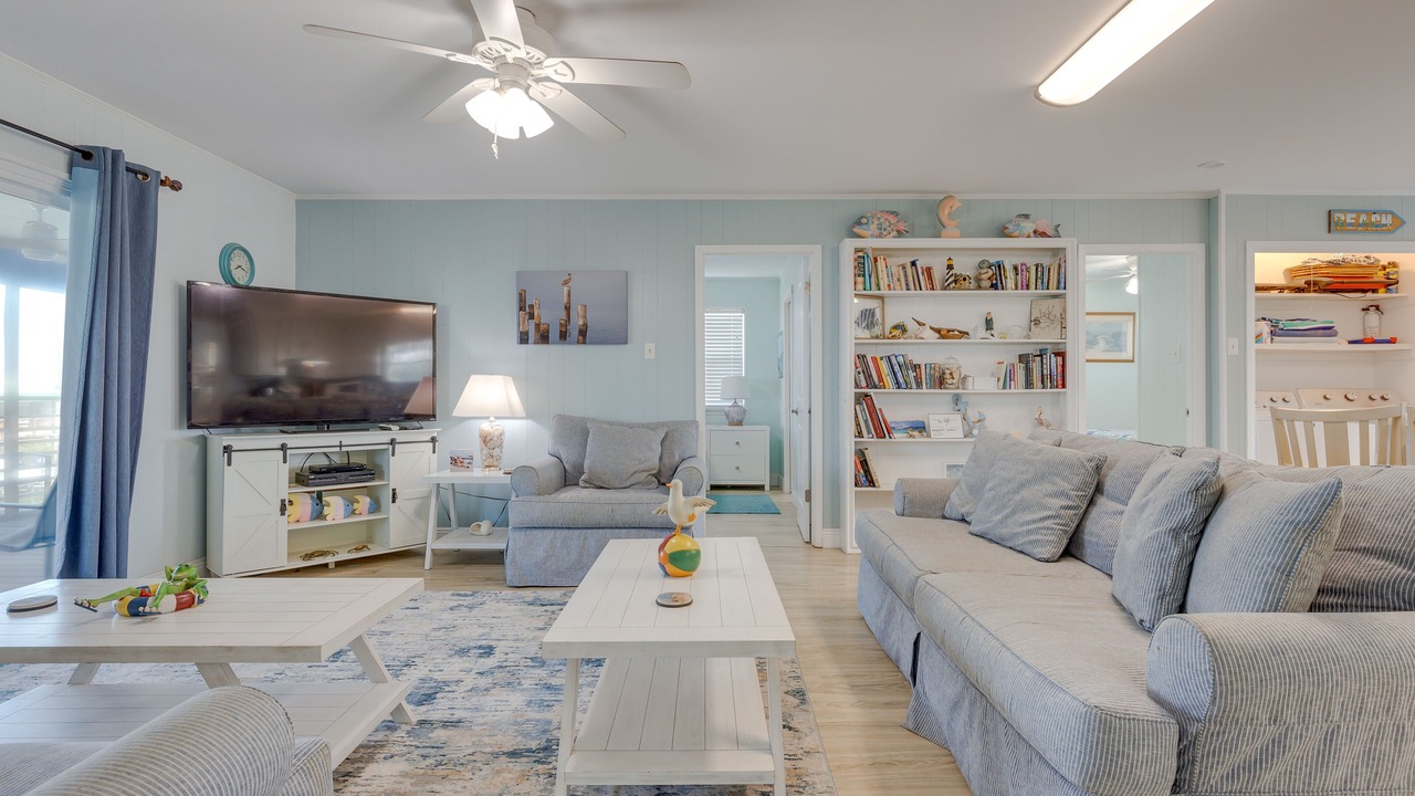 Photo of Livingroom in Silver Cay