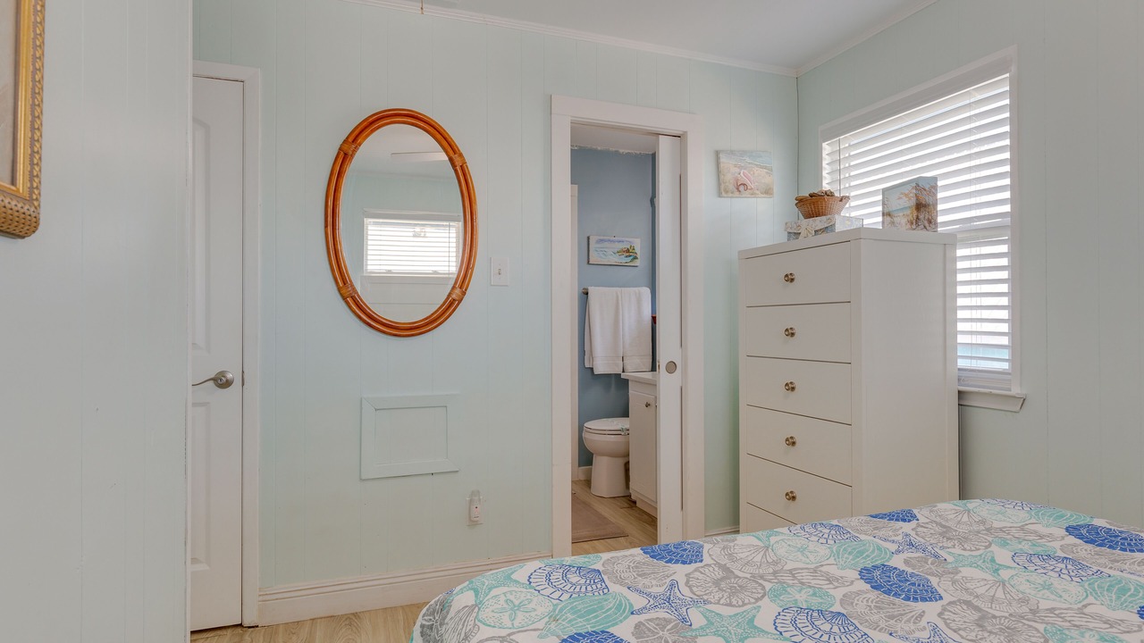 Photo of Bedroom in Silver Cay