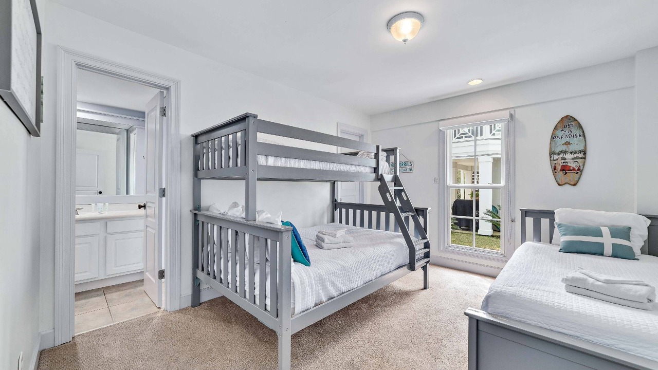 Photo of Bedroom in Orange Beach