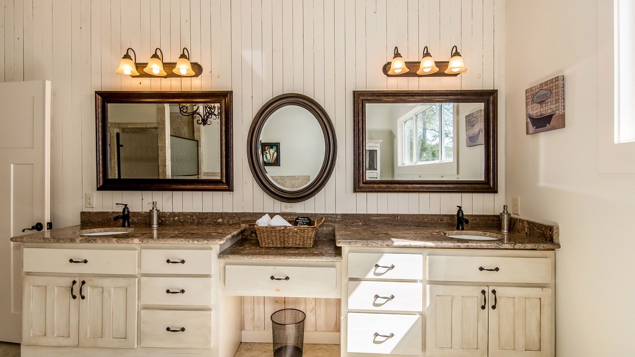 Photo of Bathroom in Pleasure Point