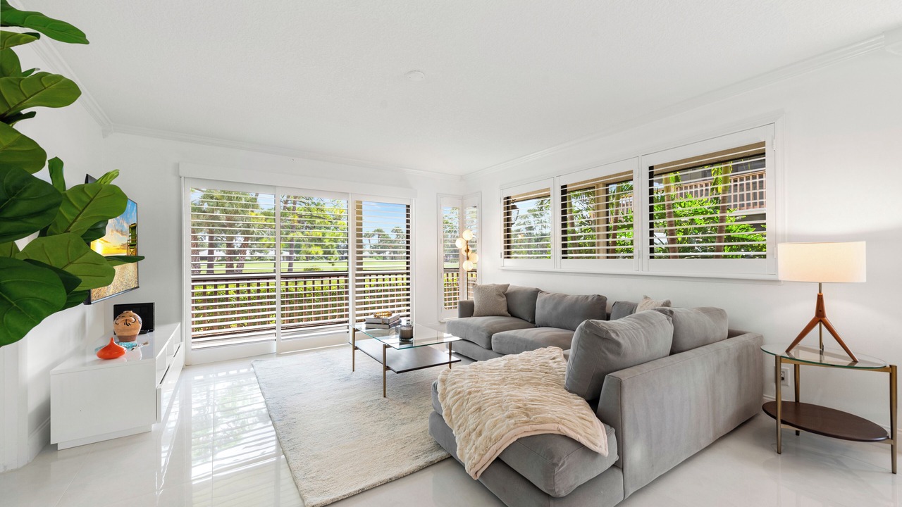 Photo of Livingroom in Hunt Club