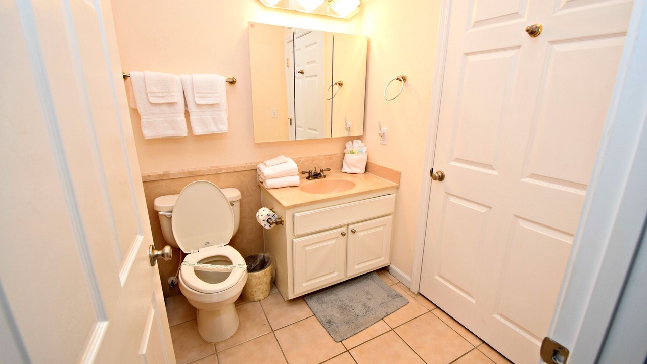 Photo of Bathroom in Gulf Shores
