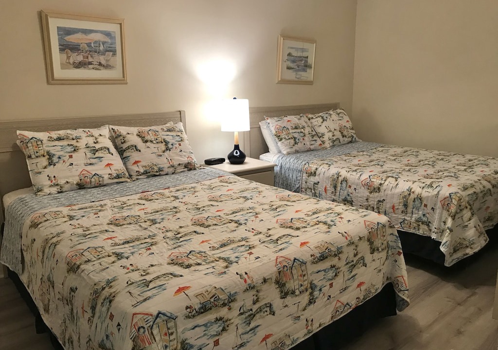 Photo of Bedroom in Orange Beach East
