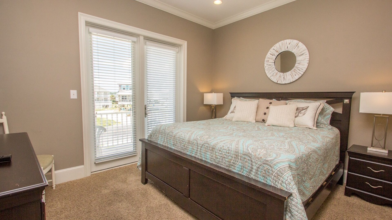 Photo of Bedroom in Gulf Shores