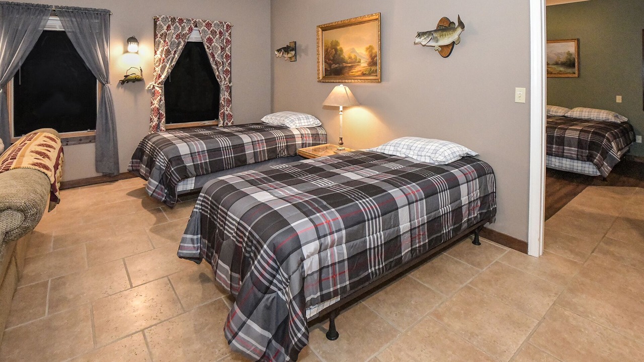 Photo of Bedroom in Groveoak