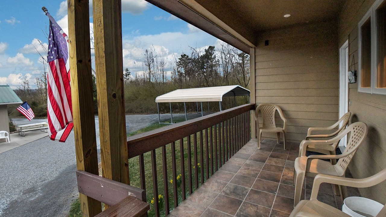 Photo of Outdoor in Groveoak