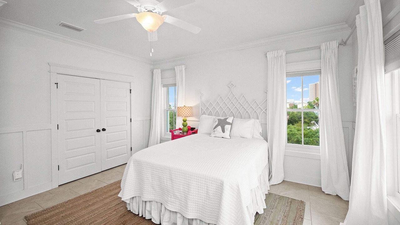 Photo of Bedroom in Orange Beach