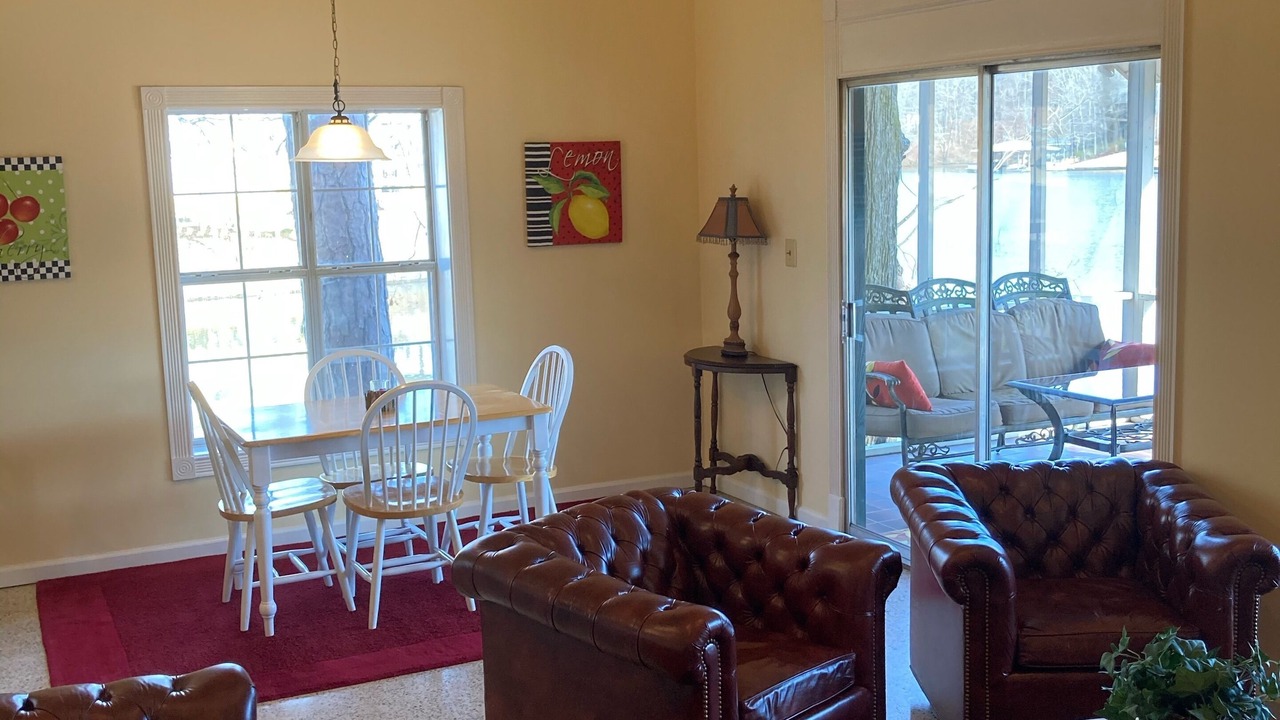 Photo of Livingroom in Titus