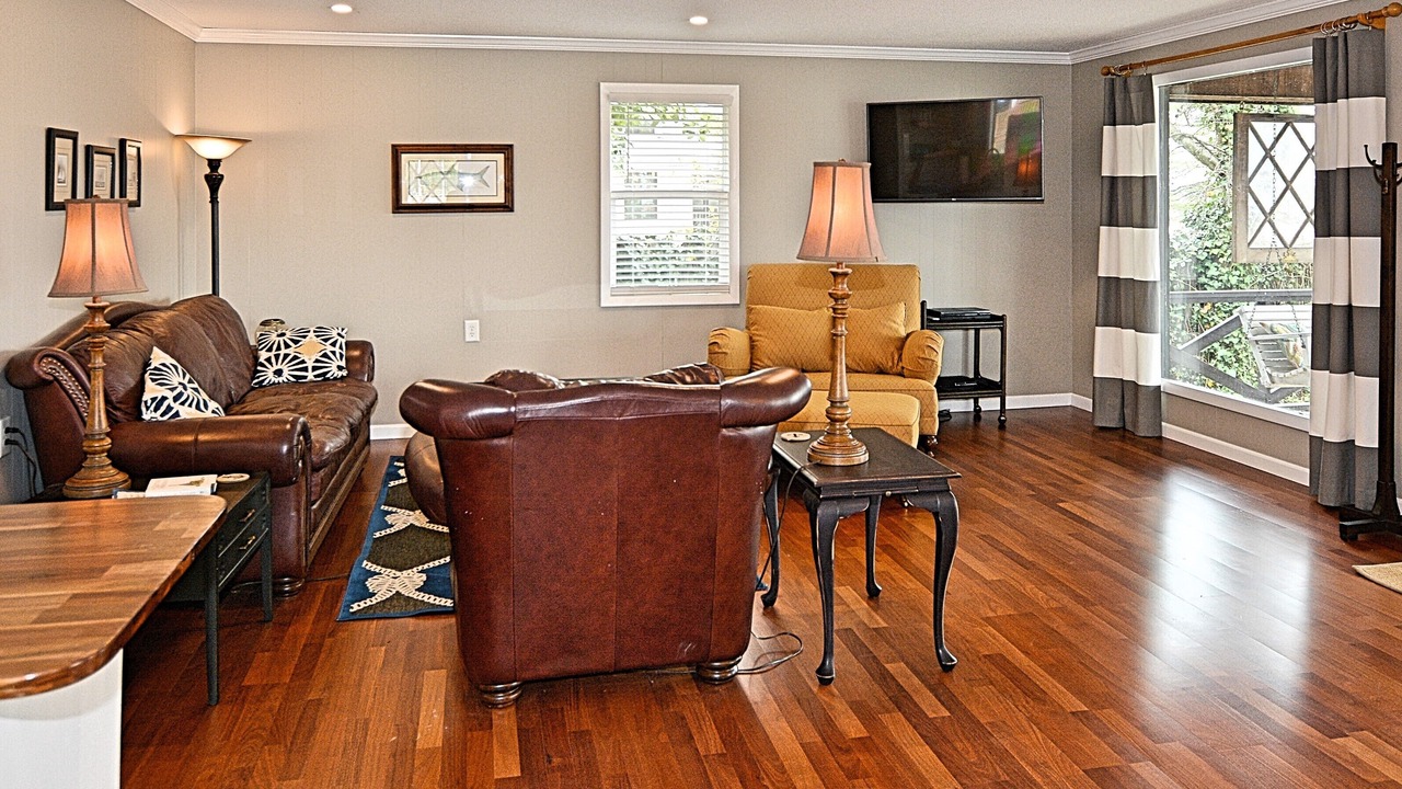 Photo of Livingroom in Guntersville