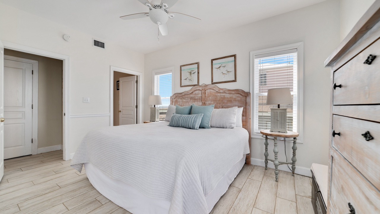 Photo of Bedroom in Gulf Shores