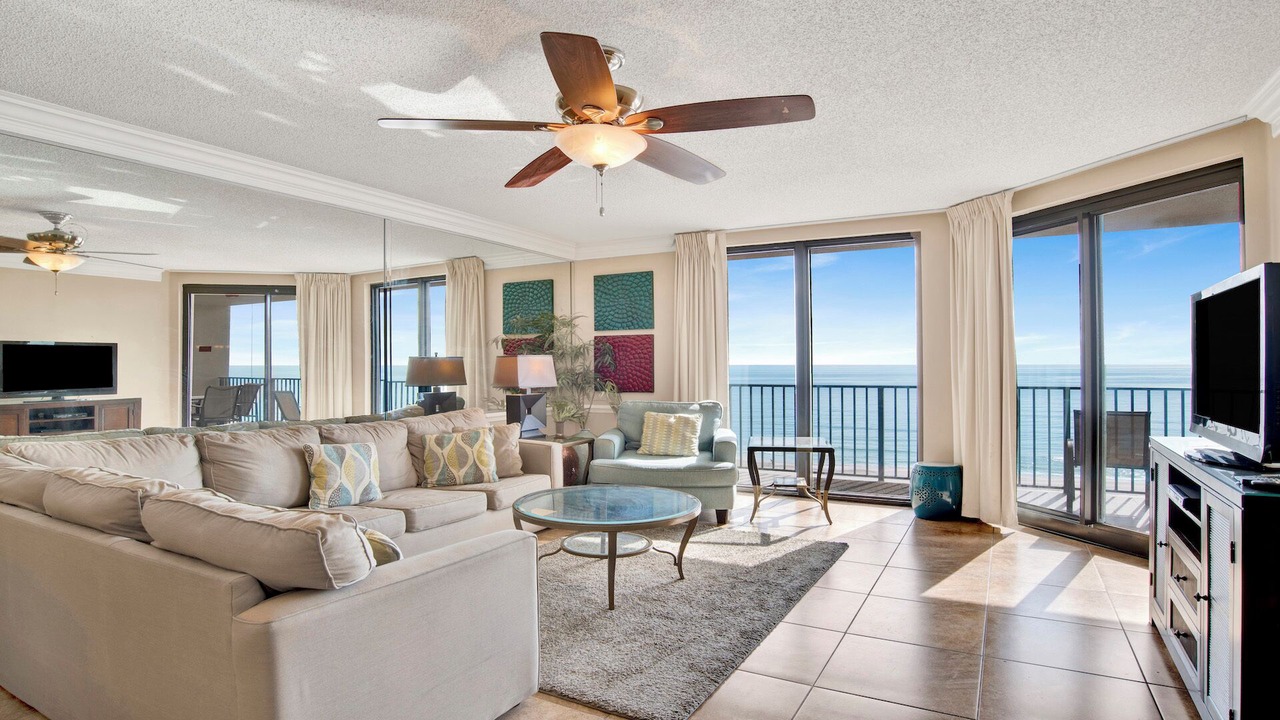 Photo of Livingroom in Orange Beach East