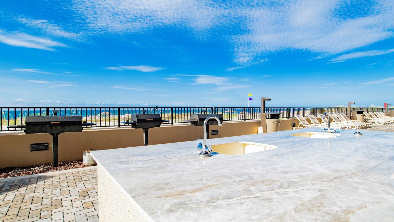 Photo of Patio Balcony in Orange Beach East