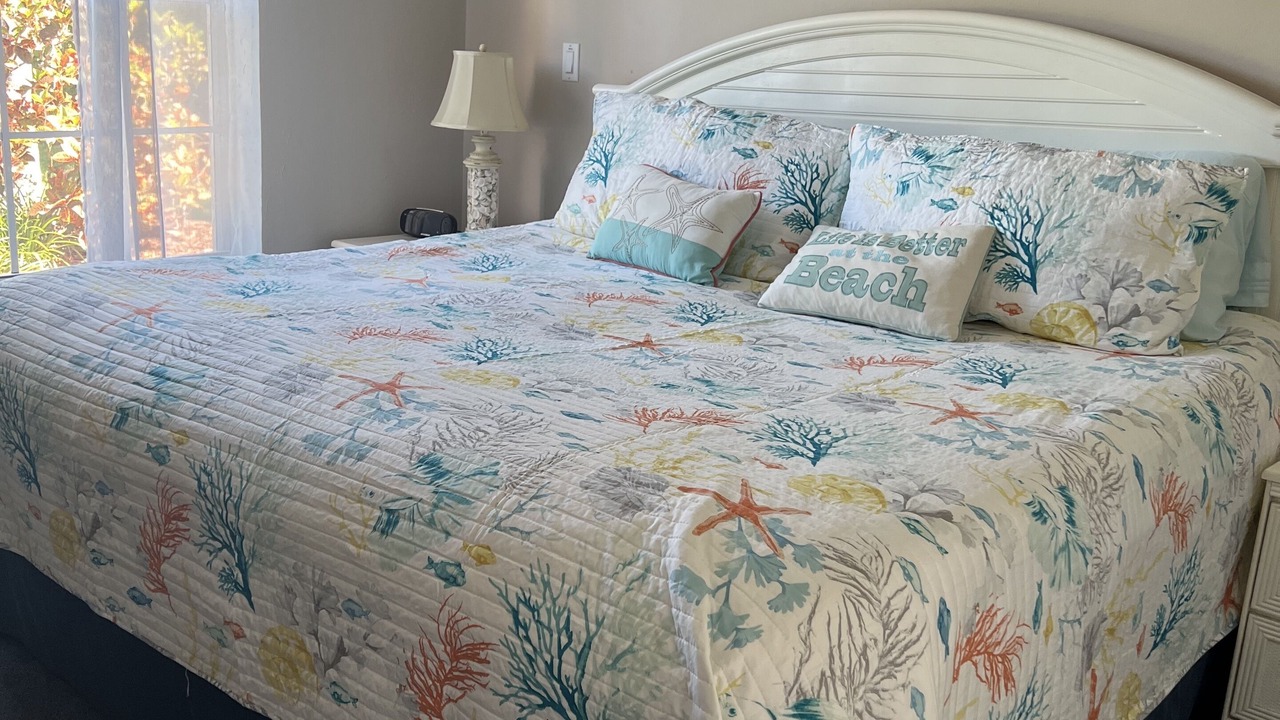 Photo of Bedroom in Bonita Shores