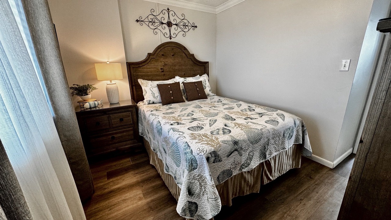Photo of Bedroom in Gulf Shores