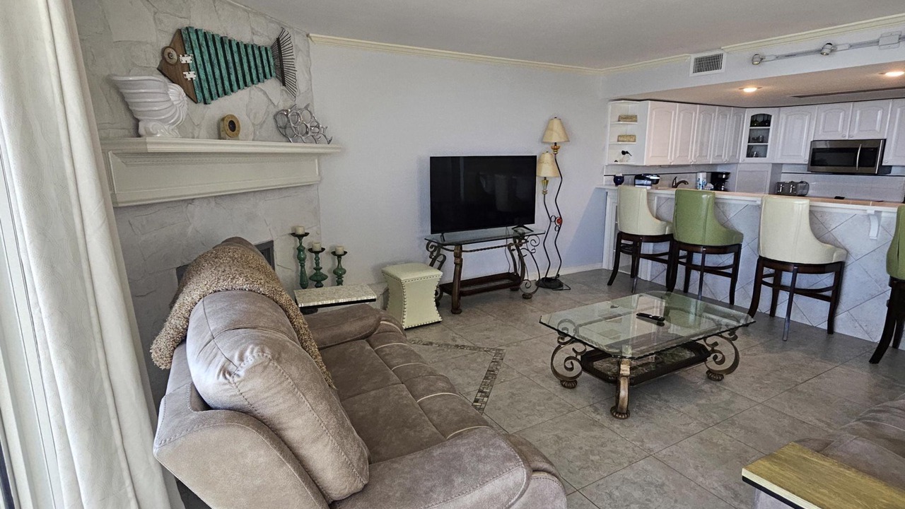 Photo of Livingroom in Pensacola Beach