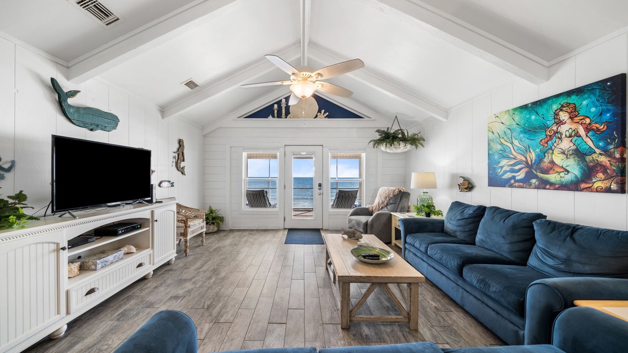 Photo of Livingroom in Surf Side Shores