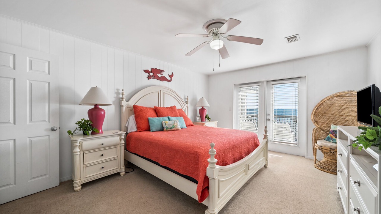 Photo of Bedroom in Surf Side Shores