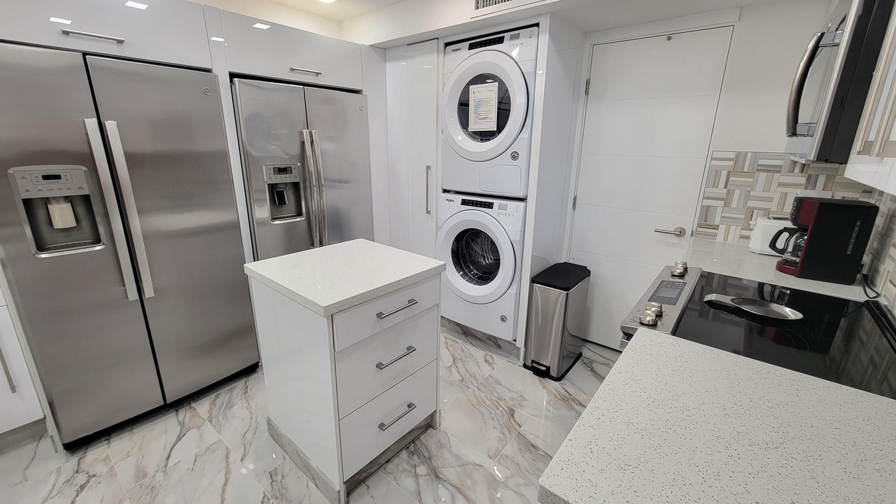 Photo of Kitchen in Mid Beach