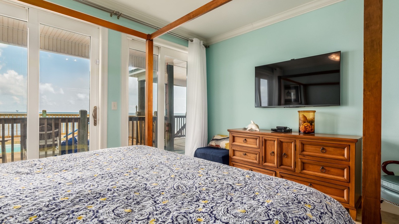 Photo of Bedroom in Dauphin Island