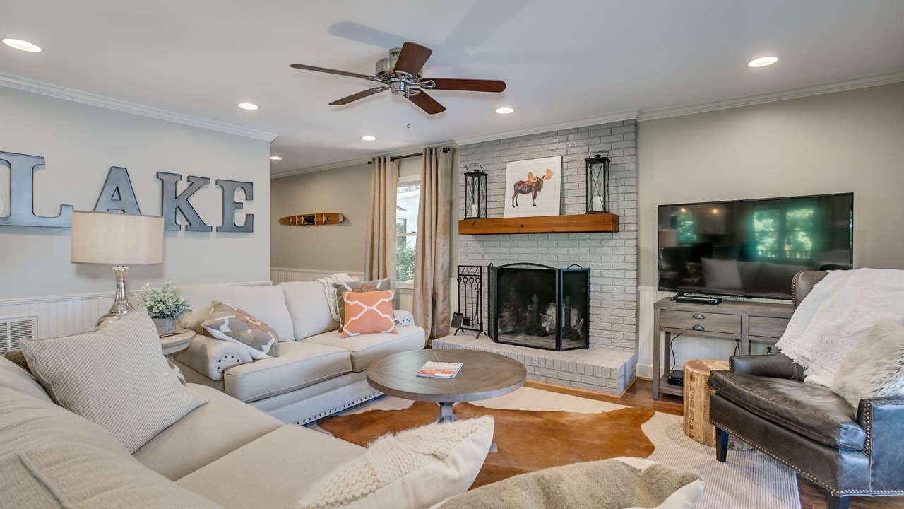 Photo of Livingroom in Northport
