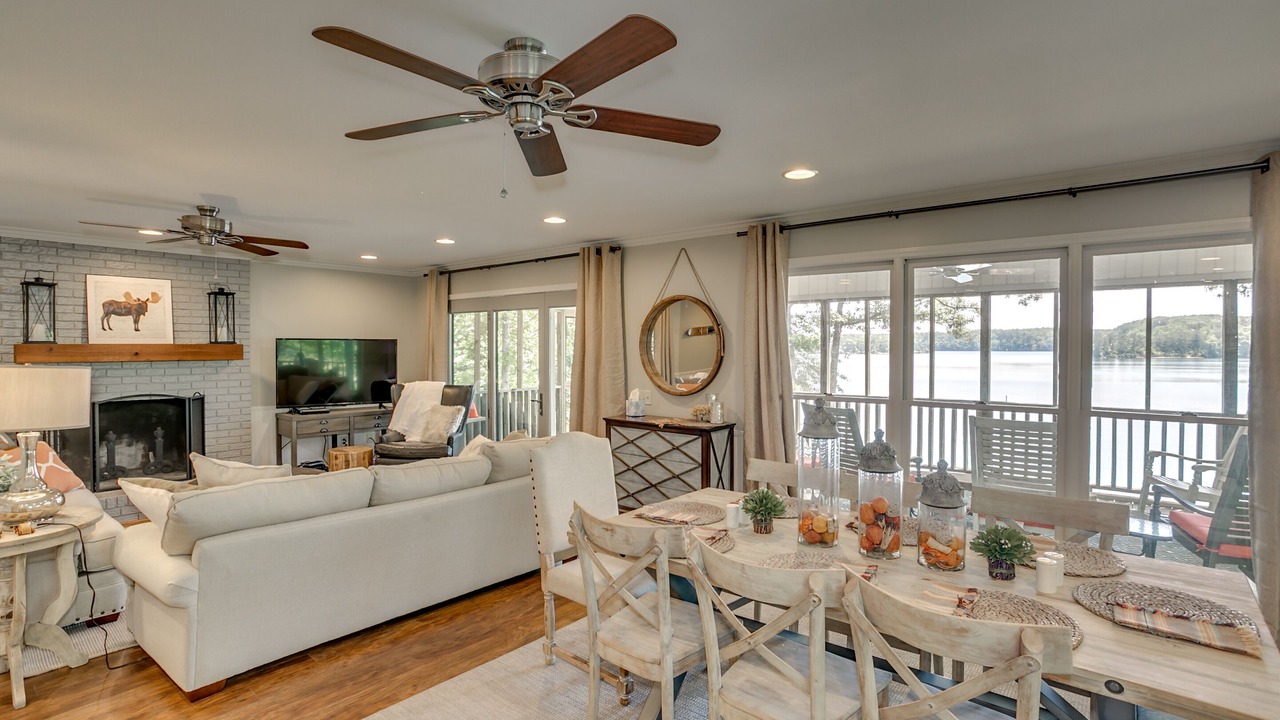 Photo of Livingroom in Northport