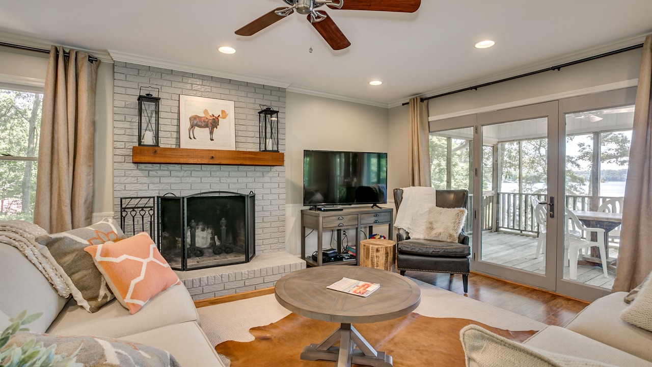 Photo of Livingroom in Northport