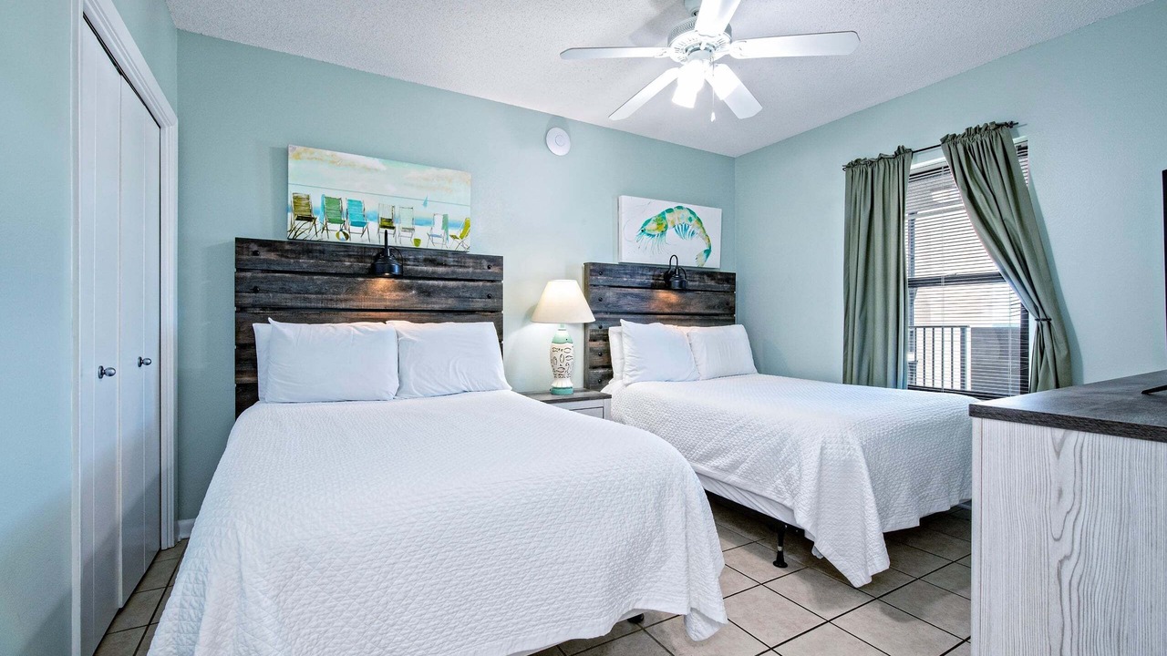 Photo of Bedroom in Orange Beach East