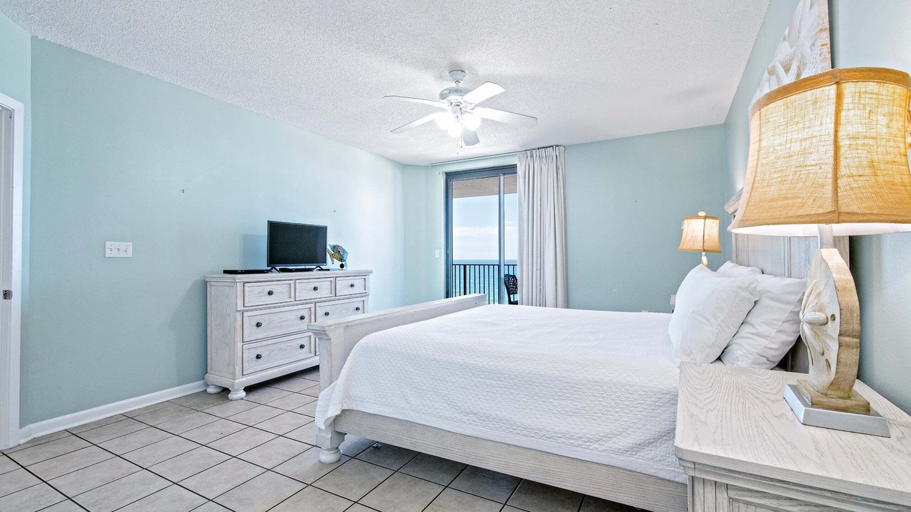 Photo of Bedroom in Orange Beach East