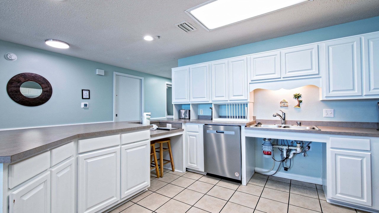 Photo of Kitchen in Orange Beach East