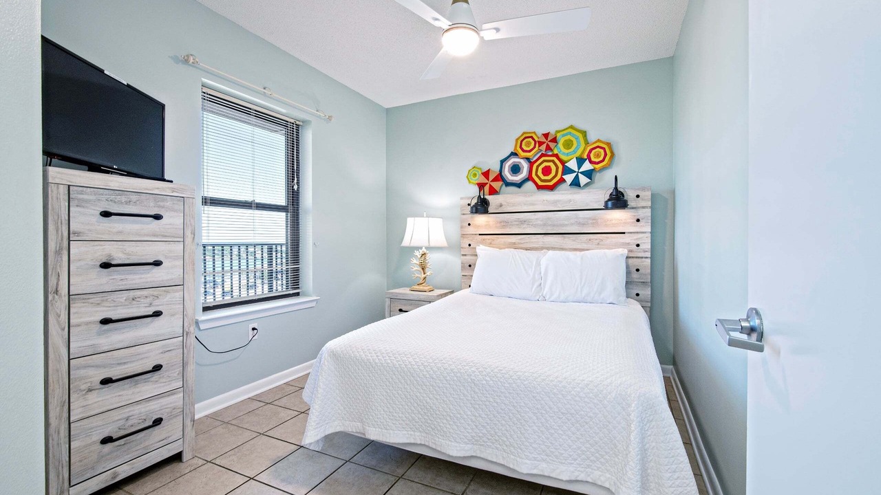 Photo of Bedroom in Orange Beach East