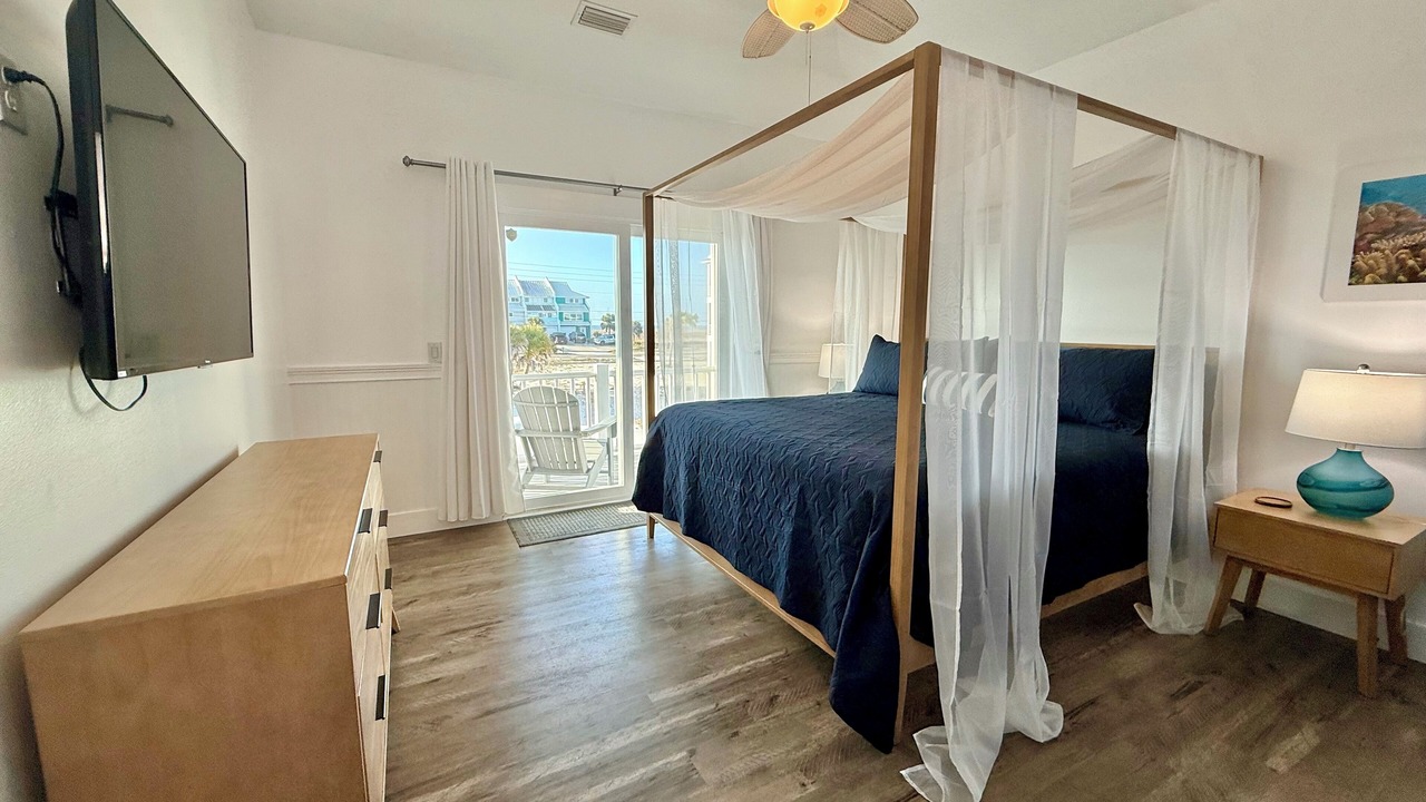Photo of Bedroom in Navarre Beach