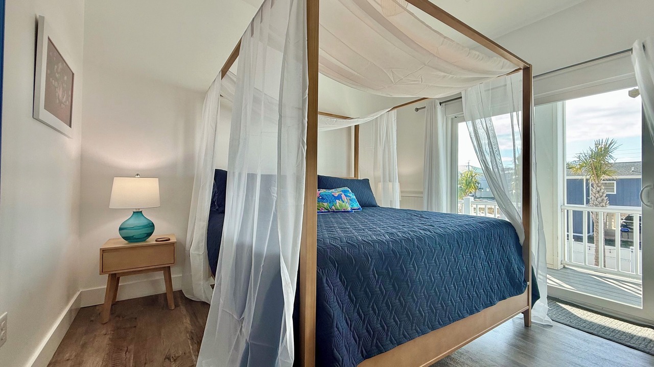 Photo of Bedroom in Navarre Beach